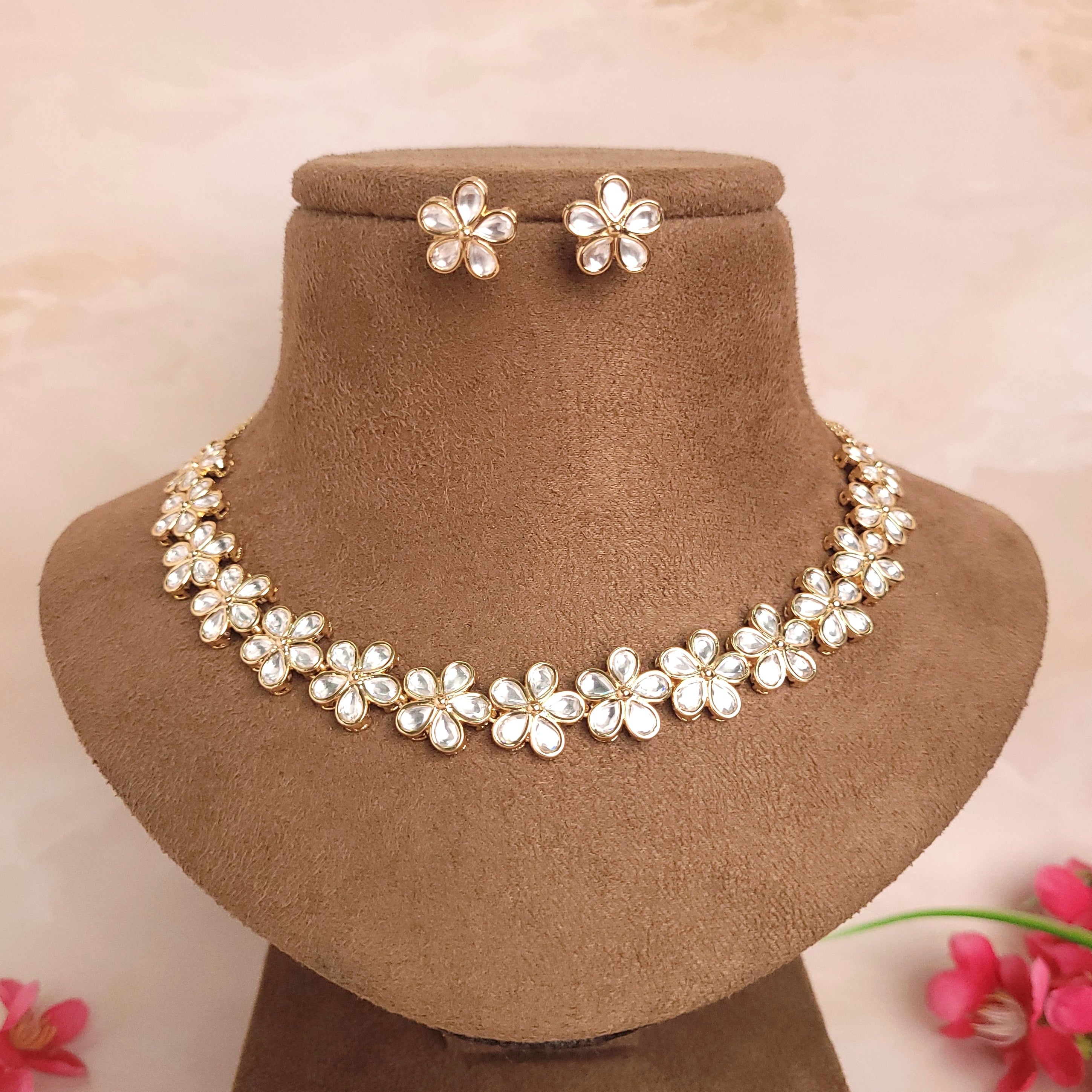 Elegant Flower Design Short Polki Jewelry Set - Polki Bliss