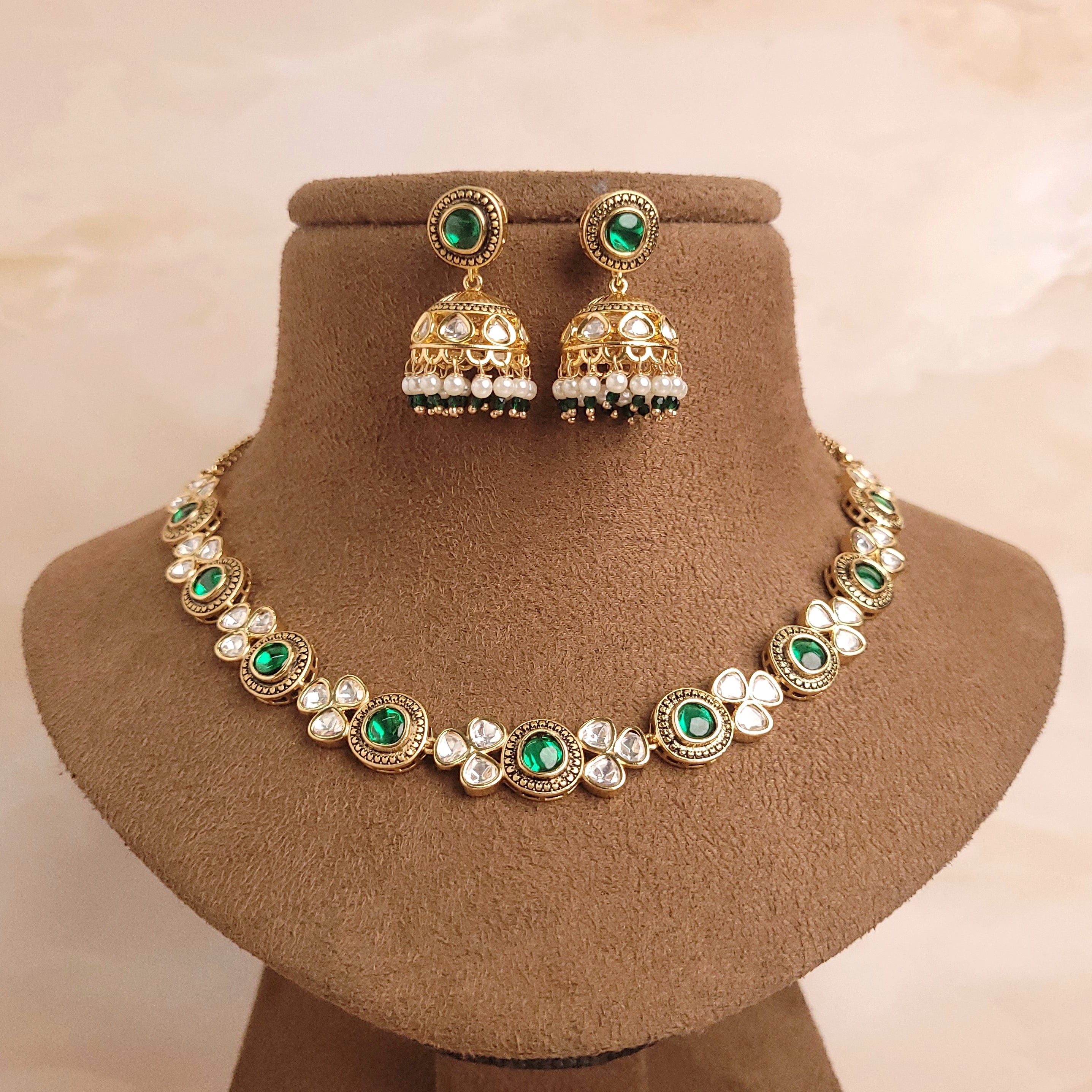 Kundan Stone - Artisan Craftsmanship with Timeless Elegance - Perfect for Celebrations